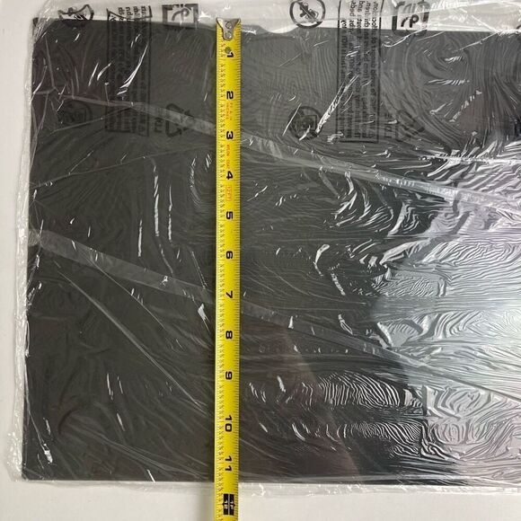 Staples Privacy Filter‎ for 22” Widescreen Monitor 16:10 11.7”x18.7” (41940) - Picture 5 of 5